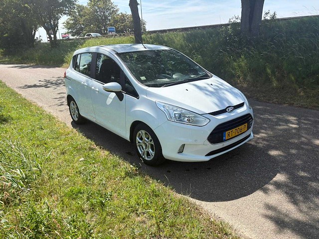 Ford b-max 1.0 ecob. titanium ; rt-706-p - afbeelding 26 van  26