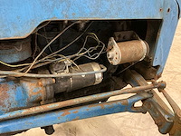 Ford brutus oldtimer tractor - afbeelding 12 van  13