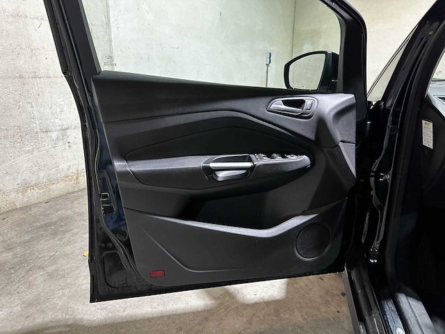 Ford c-max 1.0 titanium 125pk 2018 (origineel-nl), rx-873-x - afbeelding 17 van  32