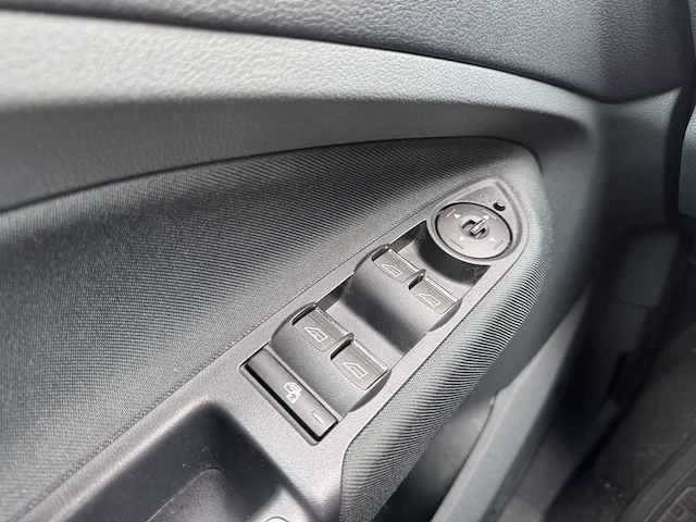 Ford c-max 1.0 titanium *, 3-szj-63 - afbeelding 2 van  13