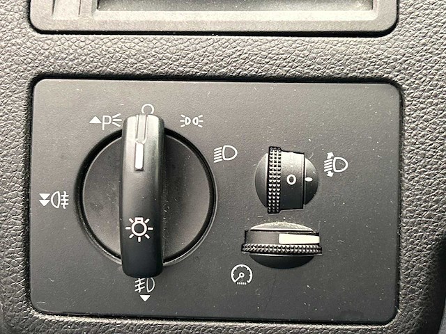 Ford c-max 1.6-16v ghia 2010 | tz-115-z - afbeelding 21 van  38