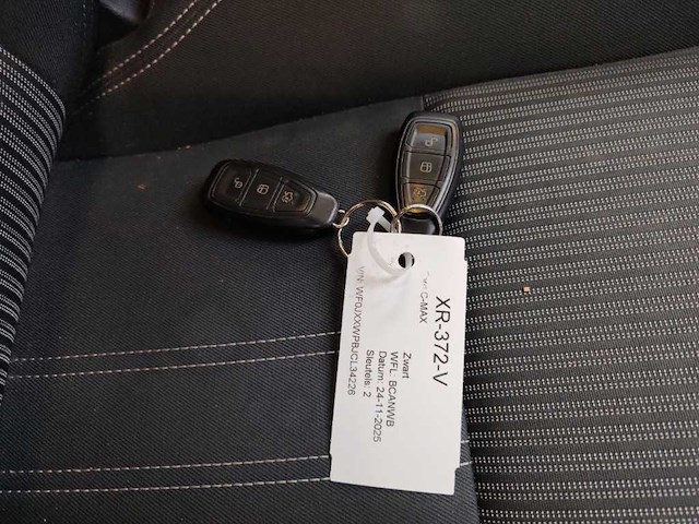 Ford c-max 1.6 ecoboost titanium | xr-372-v - afbeelding 8 van  17