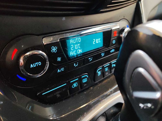 Ford c-max 2.0 plug-in hybrid titanium plus, hl-548-z - afbeelding 4 van  17