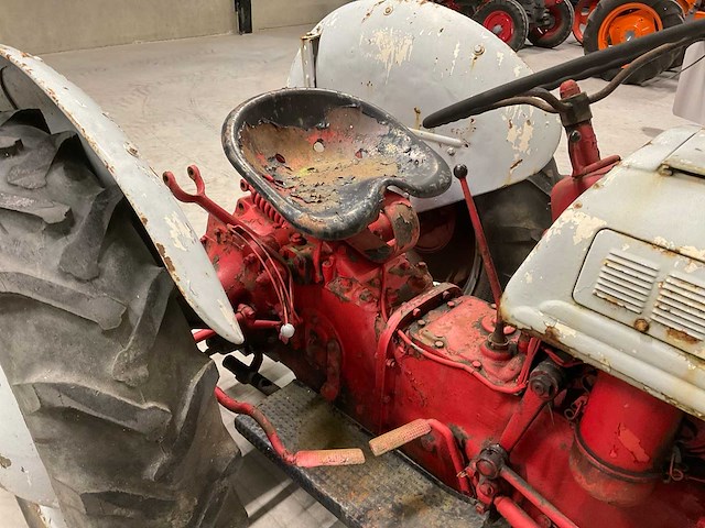 Ford dearborn oldtimer tractor - afbeelding 3 van  15
