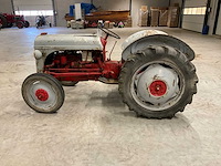 Ford dearborn oldtimer tractor - afbeelding 12 van  15