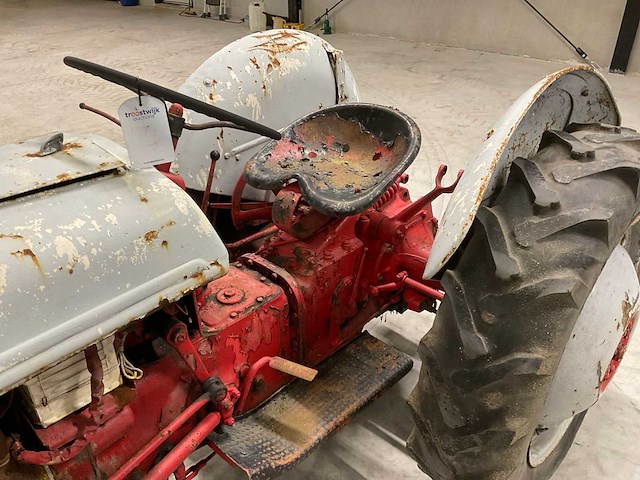 Ford dearborn oldtimer tractor - afbeelding 13 van  15