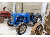 Ford dexta oldtimer tractor - afbeelding 5 van  11