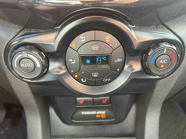 Ford ecosport 1.0 ecob. titanium * x-759-zl - afbeelding 1 van  13