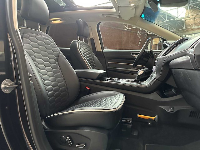 Ford edge 2.0 tdci vignale 210pk 2018, tr-496-b - afbeelding 40 van  48