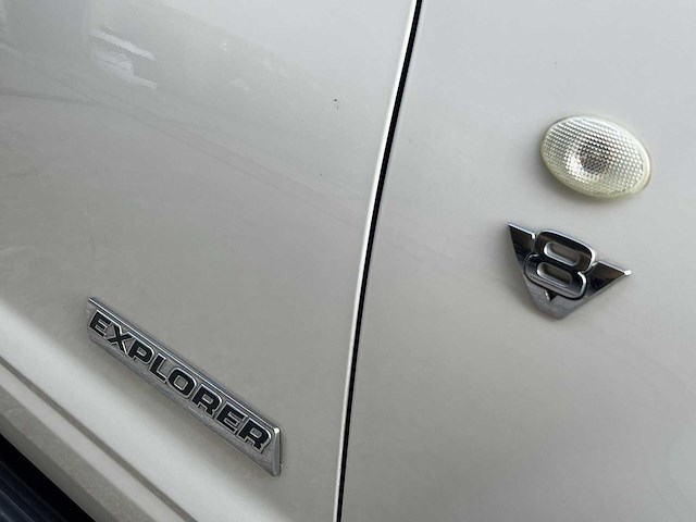Ford explorer 4x4 | jdb-03-n - afbeelding 30 van  36