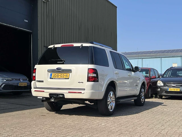 Ford explorer 4x4 | jdb-03-n - afbeelding 33 van  36