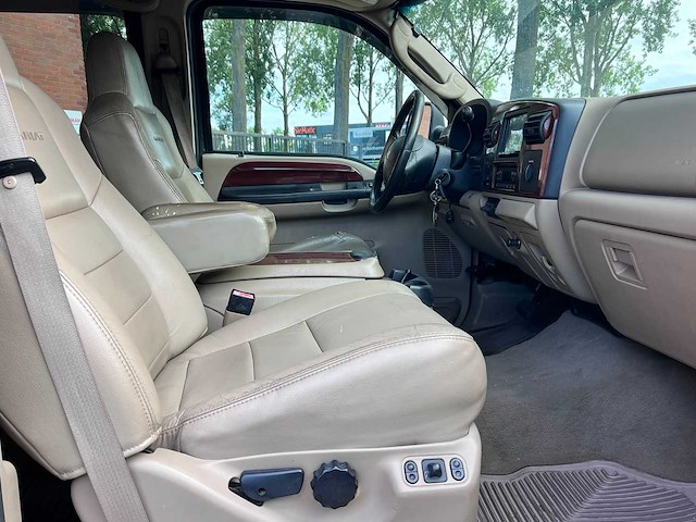 Ford f 250, automaat, vv-333-t - afbeelding 13 van  15