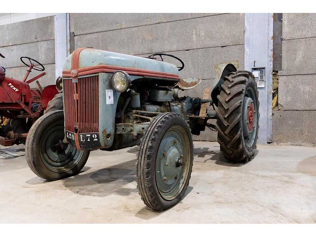 Ford ferguson - dearborn - vintage tractor - afbeelding 3 van  9