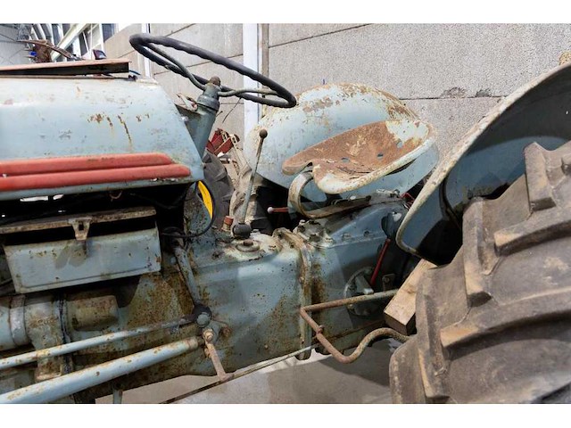Ford ferguson - dearborn - vintage tractor - afbeelding 7 van  9