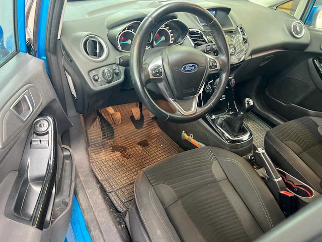 Ford fiesta 1.0 ecob. titanium * gf-275-l - afbeelding 13 van  17