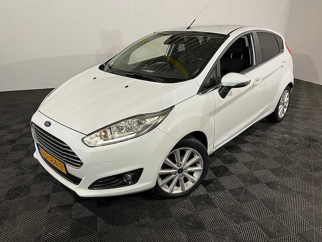 Ford fiesta 1.0 ecob. titanium, pb-384-p - afbeelding 1 van  15