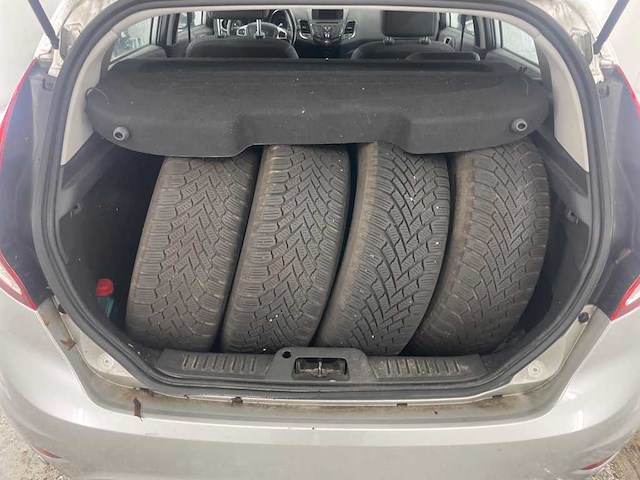 Ford fiesta 1.0 ecoboost titanium; 1-zpt-30 - afbeelding 8 van  16