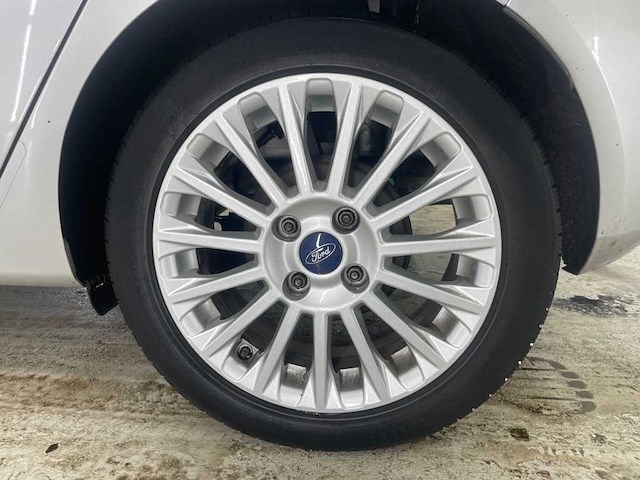 Ford fiesta 1.0 ecoboost titanium; 1-zpt-30 - afbeelding 10 van  14