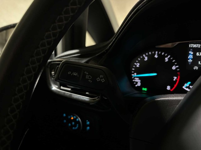 Ford fiesta 1.0 ecoboost titanium 100pk 2017, pl-448-j - afbeelding 16 van  45