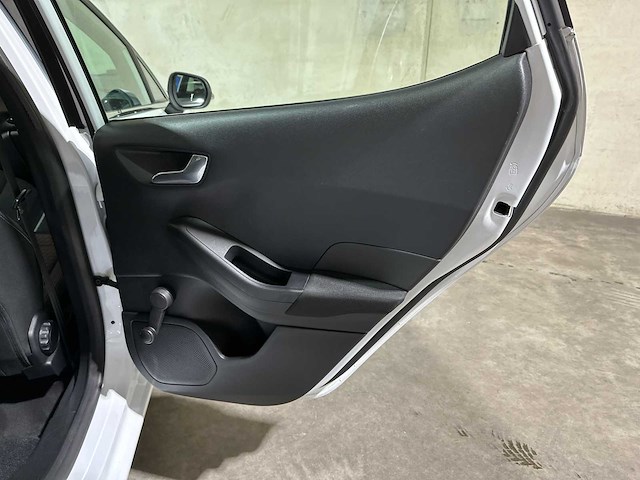 Ford fiesta 1.0 ecoboost titanium 100pk 2017, pl-448-j - afbeelding 28 van  45