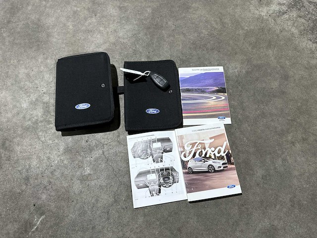 Ford fiesta 1.0 ecoboost titanium 100pk 2017, pl-448-j - afbeelding 32 van  45