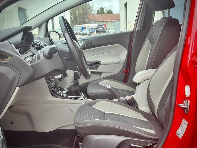 Ford fiesta 1.0 ecoboost titanium, kn-254-z - afbeelding 9 van  12
