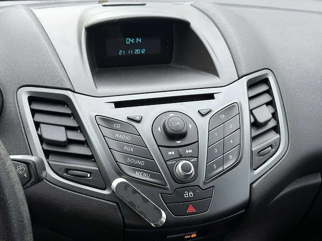 Ford fiesta 1.0 style 2013 | 08-zxg-1 - afbeelding 6 van  17