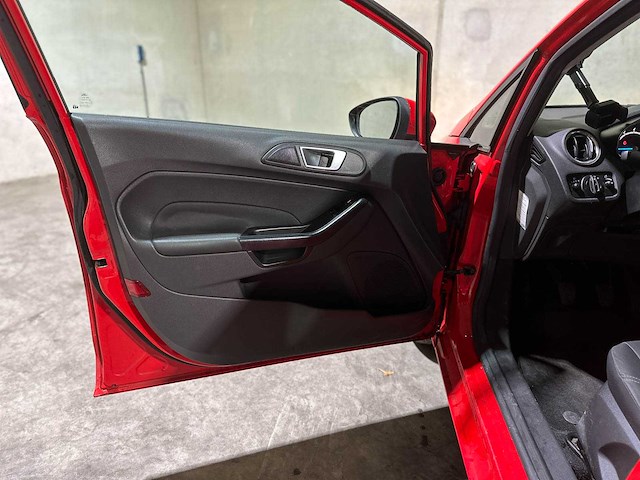 Ford fiesta 1.0 style 65pk 2014 (origineel-nl), 4-thd-34 - afbeelding 21 van  40