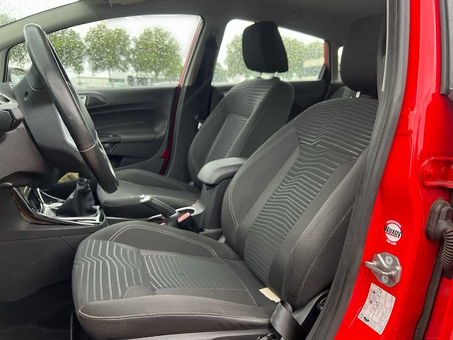 Ford fiesta 1.0 titanium | 1-tft-02 - afbeelding 23 van  30