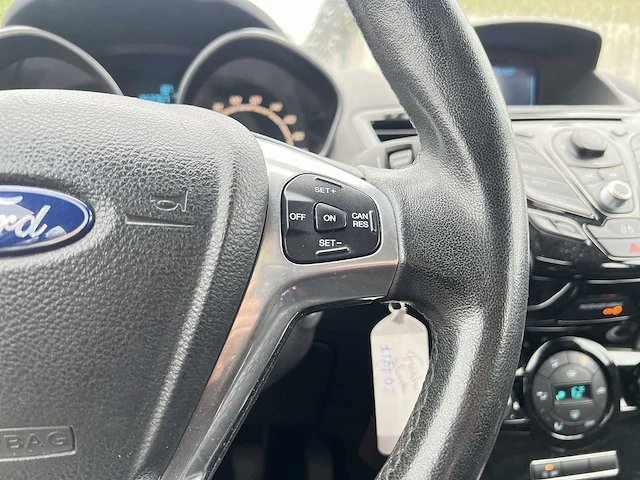 Ford fiesta 1.0 titanium | 1-tft-02 - afbeelding 30 van  30