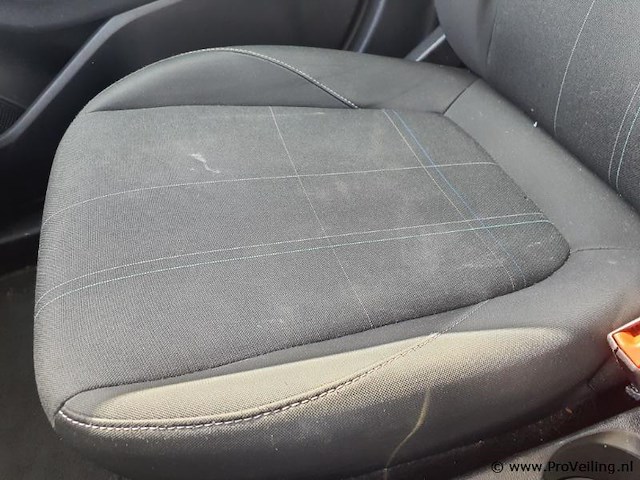 Ford fiësta 1.1 benzine | kenteken: g-280-np - afbeelding 28 van  28