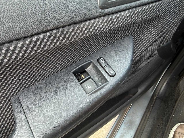 Ford fiesta 1.1 trend | sr-656-v i - afbeelding 12 van  12