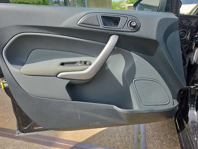 Ford fiesta 1.25 limited 2010 | 66-nrr-1 - afbeelding 6 van  29