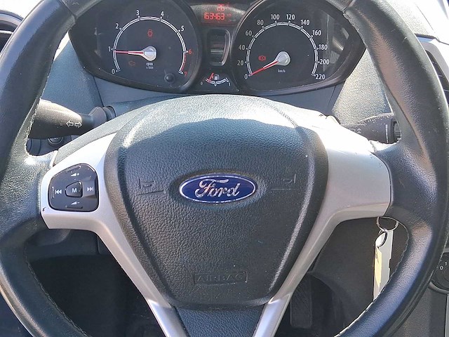 Ford fiesta 1.25 s-edition 2011 | 86-rpp-4 - afbeelding 4 van  23