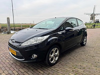 Ford fiesta 1.25 titanium 29-kgf-8 - afbeelding 1 van  21