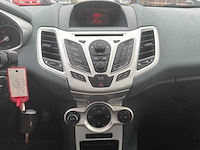 Ford fiesta 1.25 titanium, 77-ldr-1 - afbeelding 2 van  17