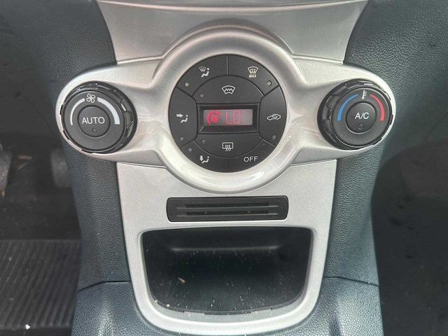 Ford fiesta 1.25 titanium, 77-ldr-1 - afbeelding 5 van  17