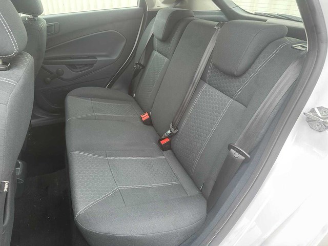 Ford fiesta 1.25 titanium, 77-ldr-1 - afbeelding 8 van  17