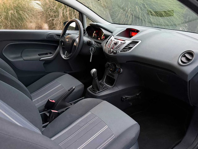 Ford fiesta 1.25 trend 17-hxs-5 - afbeelding 7 van  16