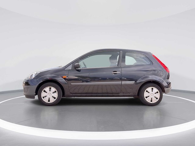 Ford fiesta 1.3-8v champion 2006 | 34-sv-vg - afbeelding 20 van  24