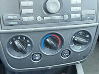 Ford fiesta 1.3-8v champion 2006 | 34-sv-vg - afbeelding 23 van  24