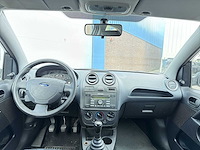 Ford fiesta 1.3-8v champion 2006 | 34-sv-vg - afbeelding 12 van  24