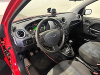 Ford fiesta 1.3-8v champion 34-sn-rj - afbeelding 16 van  16