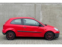 Ford fiesta 1.3 8v champion, 81-sv-kv - afbeelding 2 van  16