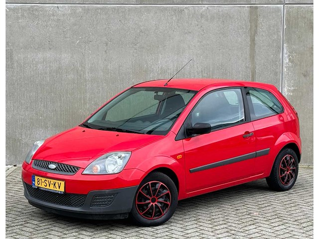 Ford fiesta 1.3 8v champion, 81-sv-kv - afbeelding 1 van  7