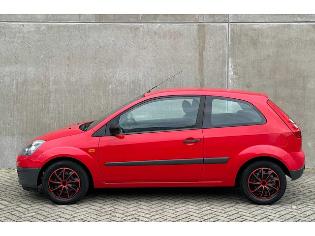 Ford fiesta 1.3 8v champion, 81-sv-kv - afbeelding 6 van  7