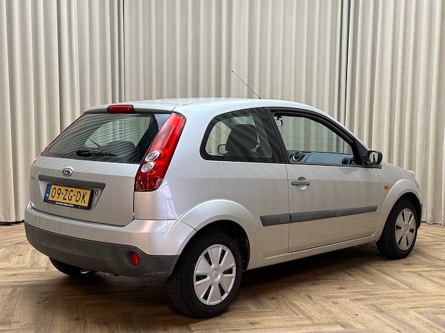 Ford fiesta 1.3-8v cool & sound 2008 - afbeelding 2 van  17
