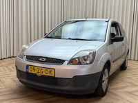 Ford fiesta 1.3-8v cool & sound 2008 - afbeelding 1 van  17