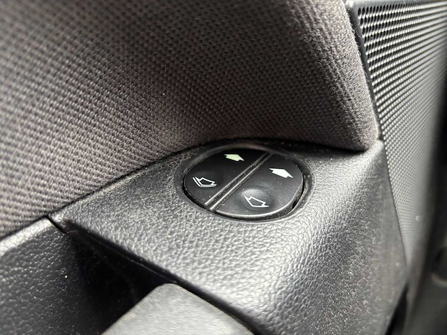 Ford fiesta 1.3 8v cool & sound, 67-gjn-2 - afbeelding 11 van  14