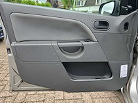 Ford fiesta 1.3 ambiente 2002 | 03-lb-sh - afbeelding 6 van  22